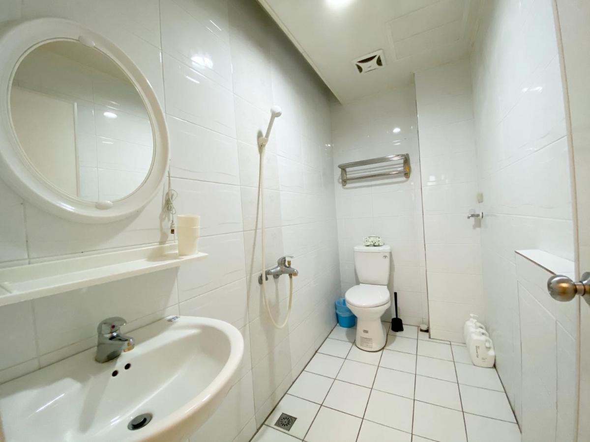 Fengjia Jyl Apartamento Taichung Exterior foto