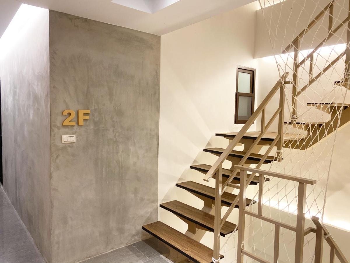 Fengjia Jyl Apartamento Taichung Exterior foto